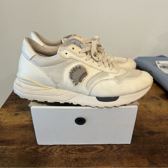 $1150 Visvim Roland Jogger logo sneaker - Cream / Grey
